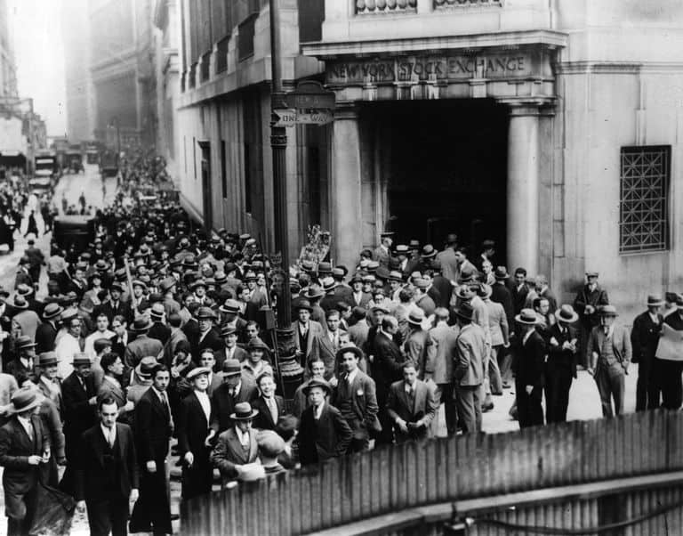 great depression people infront stock exchange